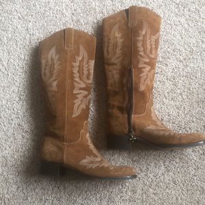 Couture. Western style suede boots. Made in Italy